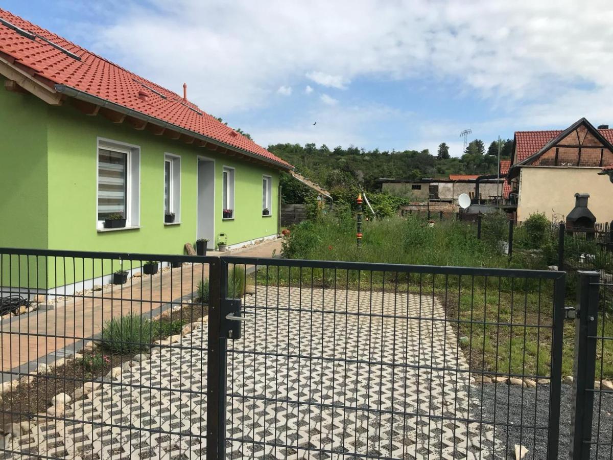 Gartenlaube Thale Buitenkant foto